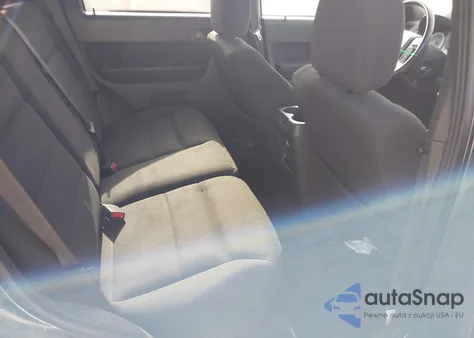 2009 Ford Escape Xlt from USA, damaged, VIN 1FMCU03GX9KC81425